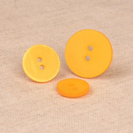 Bouton 2 TROUS irisé 18mm 506 jaune moutarde