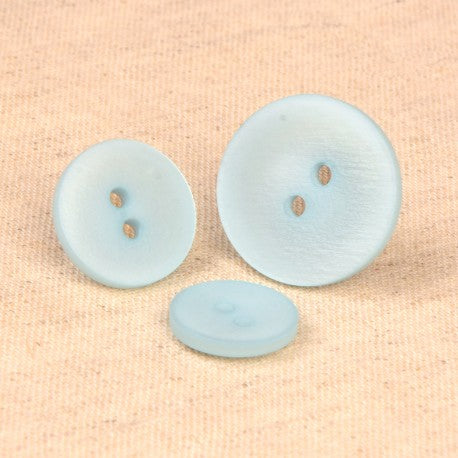 Bouton 2 TROUS irisé 18mm 542 Bleu layette